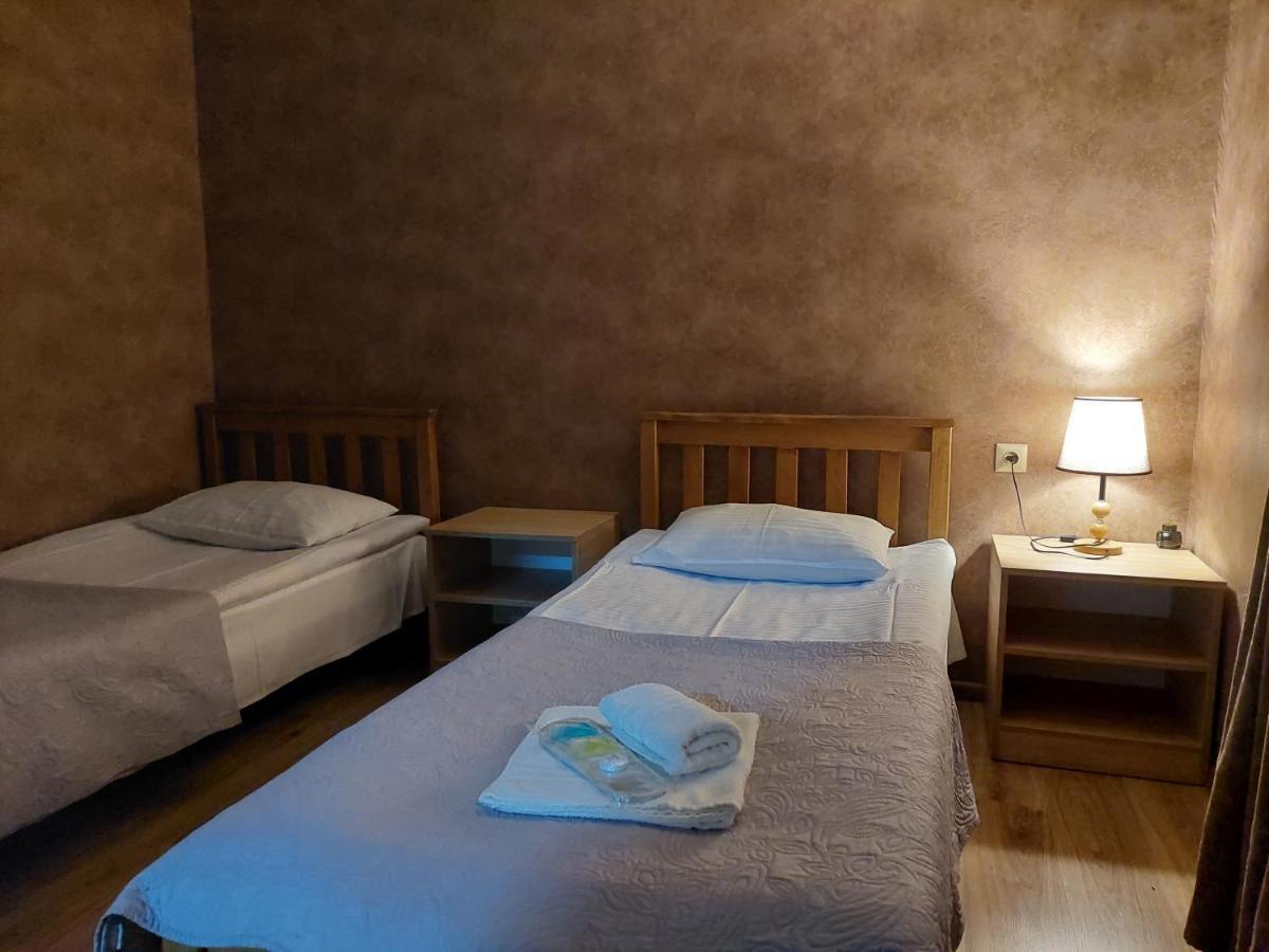 Sesilia Hotell Kazbegi Exteriör bild